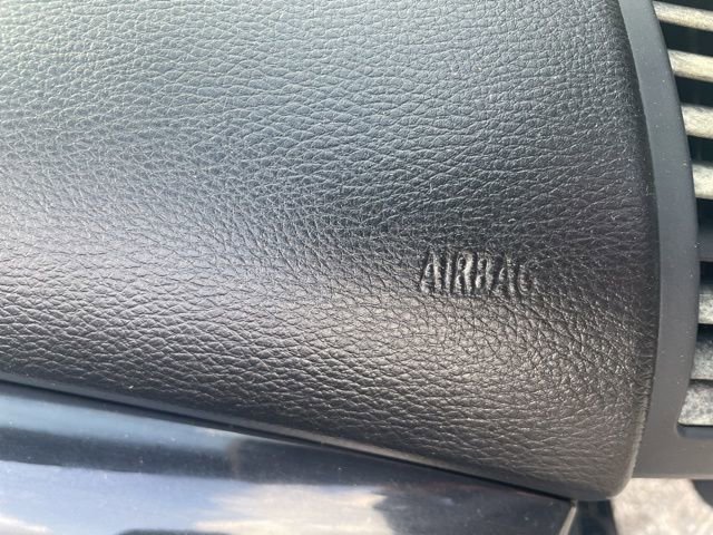 Used 2011 BMW 135i Convertible image 26