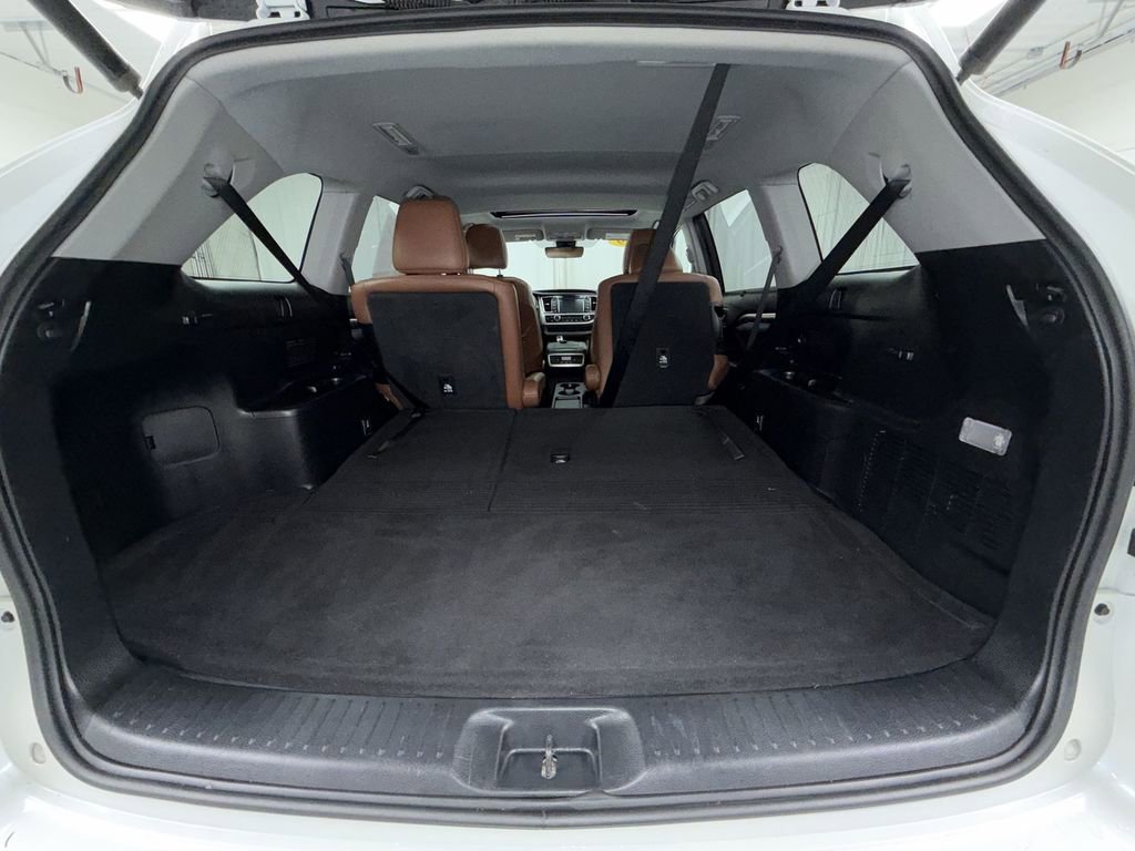 Used 2019 Toyota Highlander Limited image 17