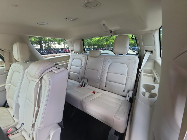 Used 2020 Lincoln Navigator Reserve w/ Luxury Package AWD/4WD image 24