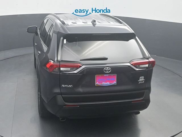 Used 2022 Toyota RAV4 XLE Premium FWD image 24