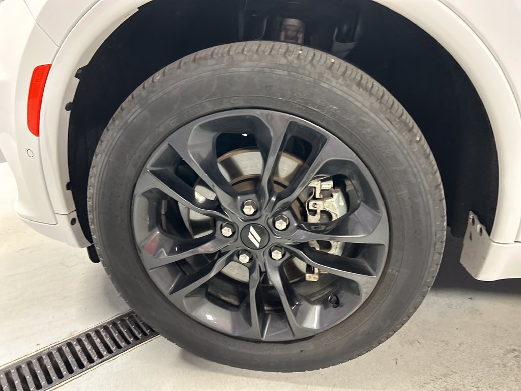 Used 2025 Dodge Durango GT AWD/4WD image 9