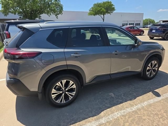 Used 2023 Nissan Rogue SV w/ SV Premium B Package FWD image 3