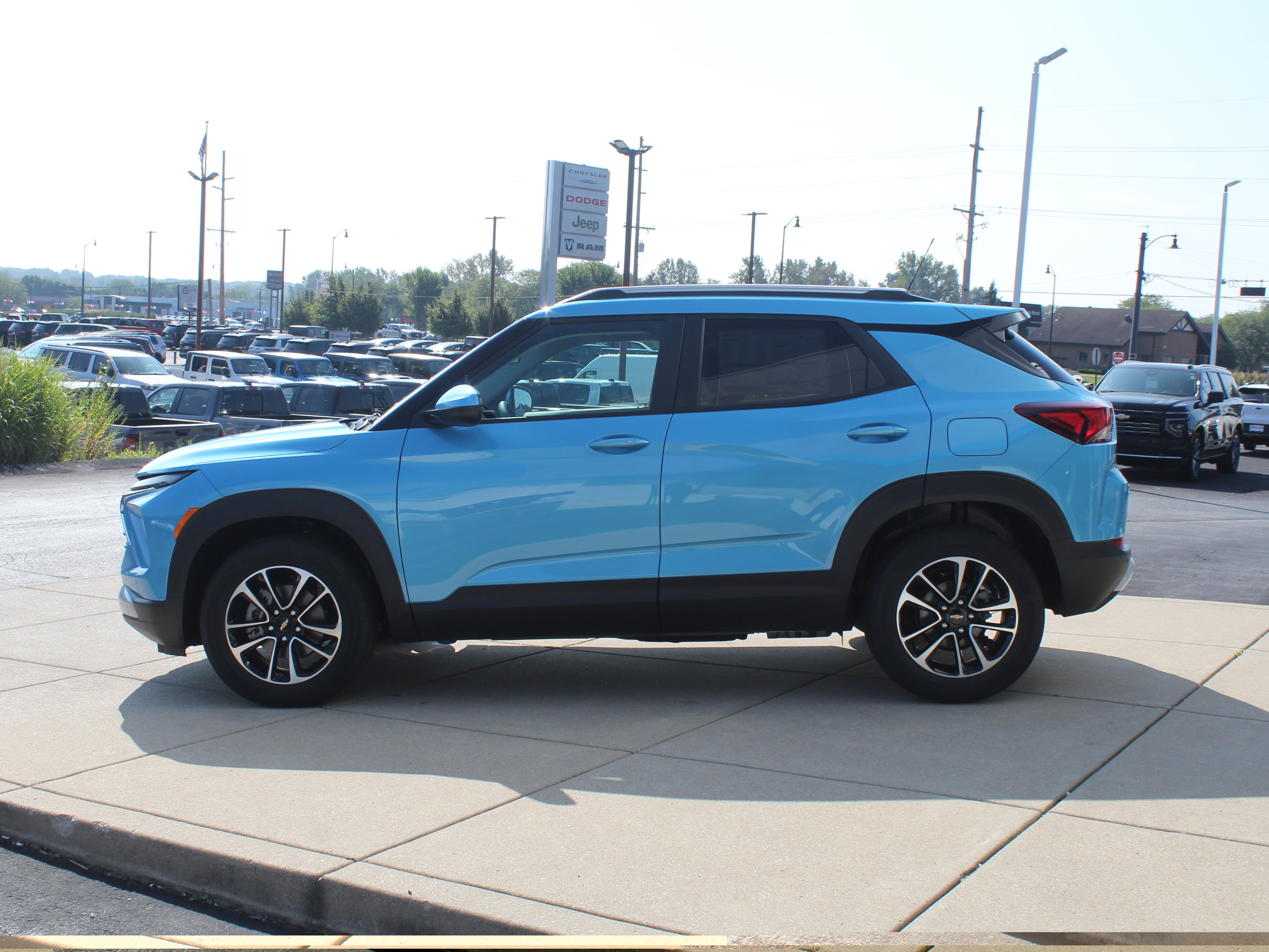 New 2026 Chevrolet TrailBlazer LT w/ Convenience Package AWD/4WD image 8