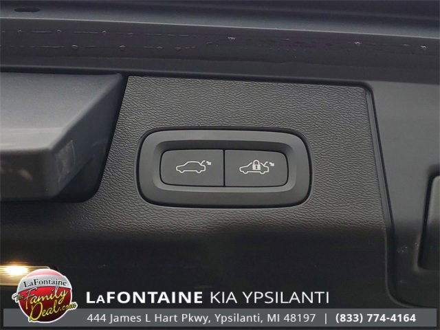 Used 2022 Volvo XC60 B6 Inscription w/ Protection Package Premier image 51