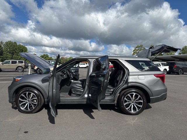 Certified 2021 Ford Explorer ST w/ Equipment Group 401A image 27
