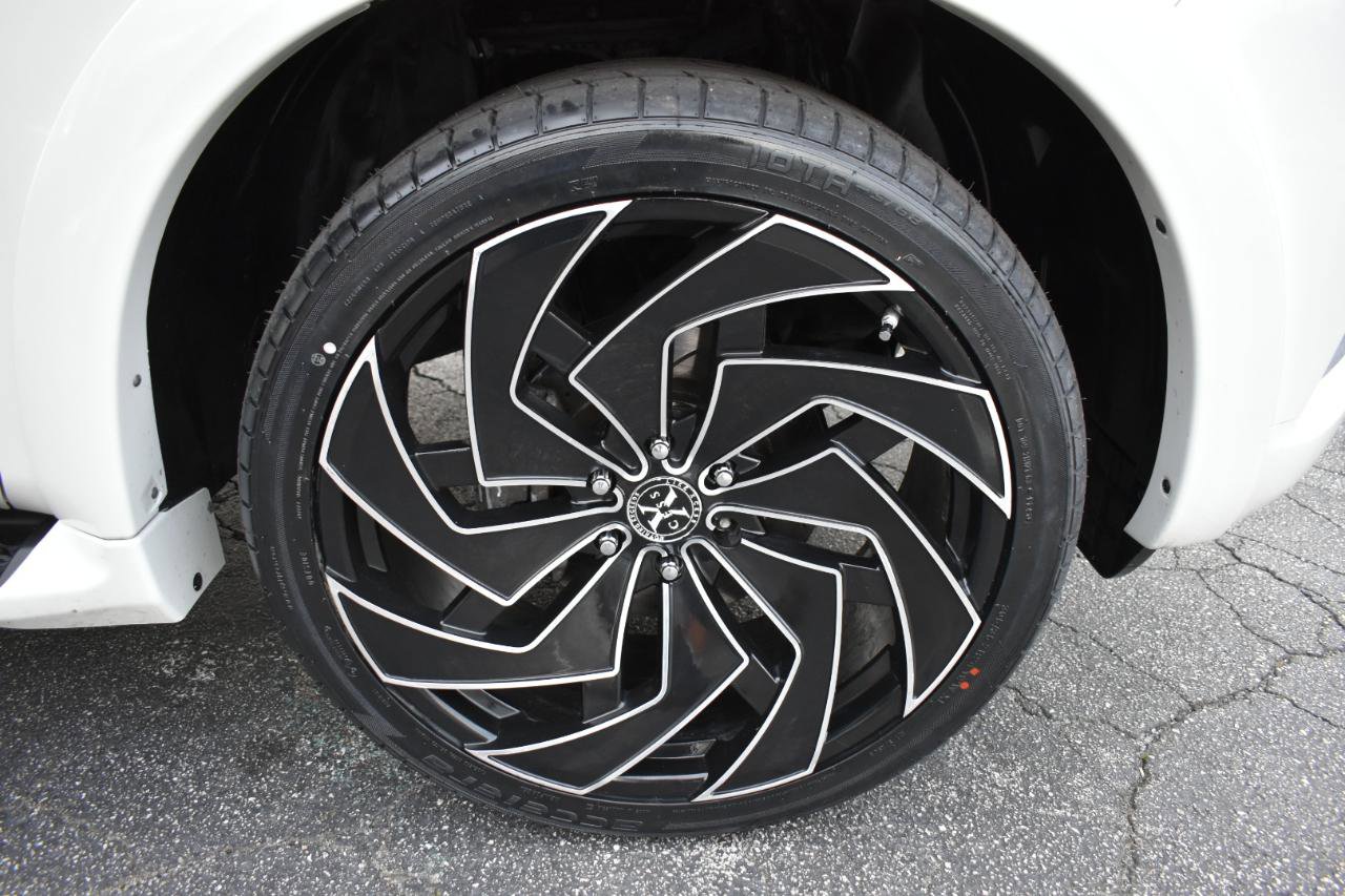 Used 2018 INFINITI QX80 2WD w/ Driver Assistance Package image 37