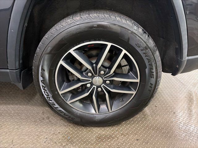 Used 2015 Jeep Grand Cherokee Laredo w/ Quick Order Package 23E image 36