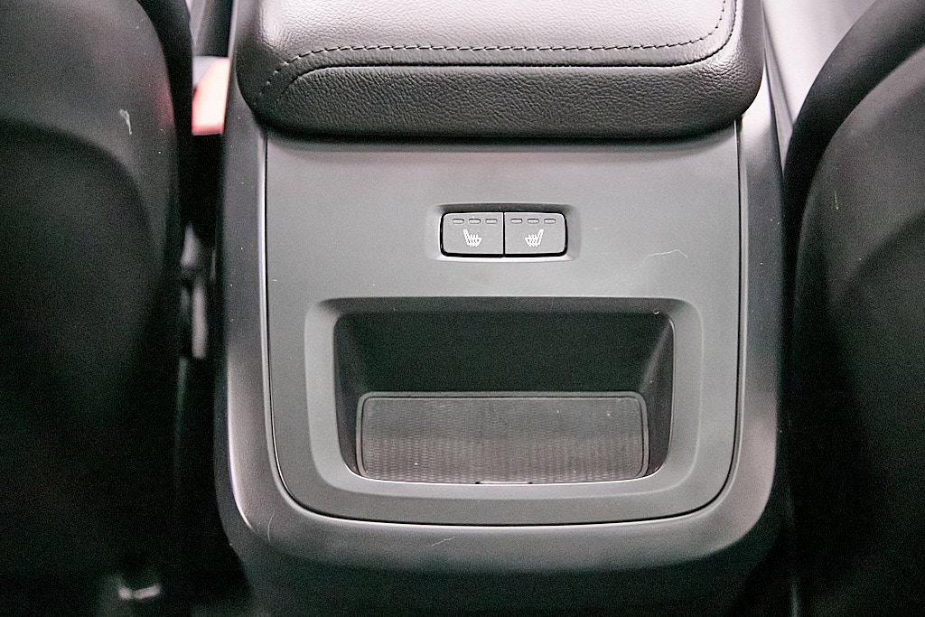 Certified 2023 Volvo XC60 B5 Core w/ Climate Package image 22