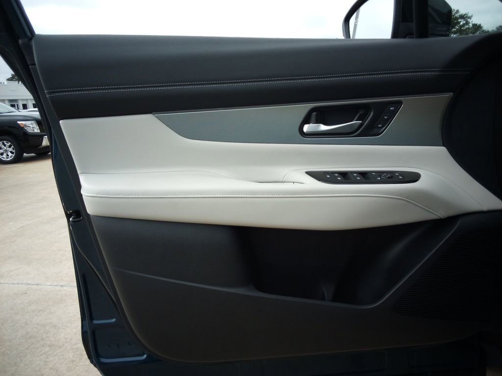 New 2026 Nissan Murano SL image 11