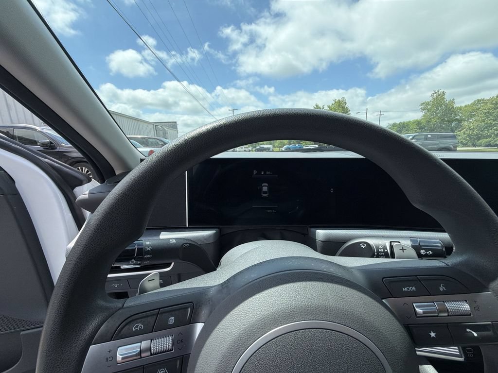 Used 2025 Hyundai Sonata SEL FWD image 15