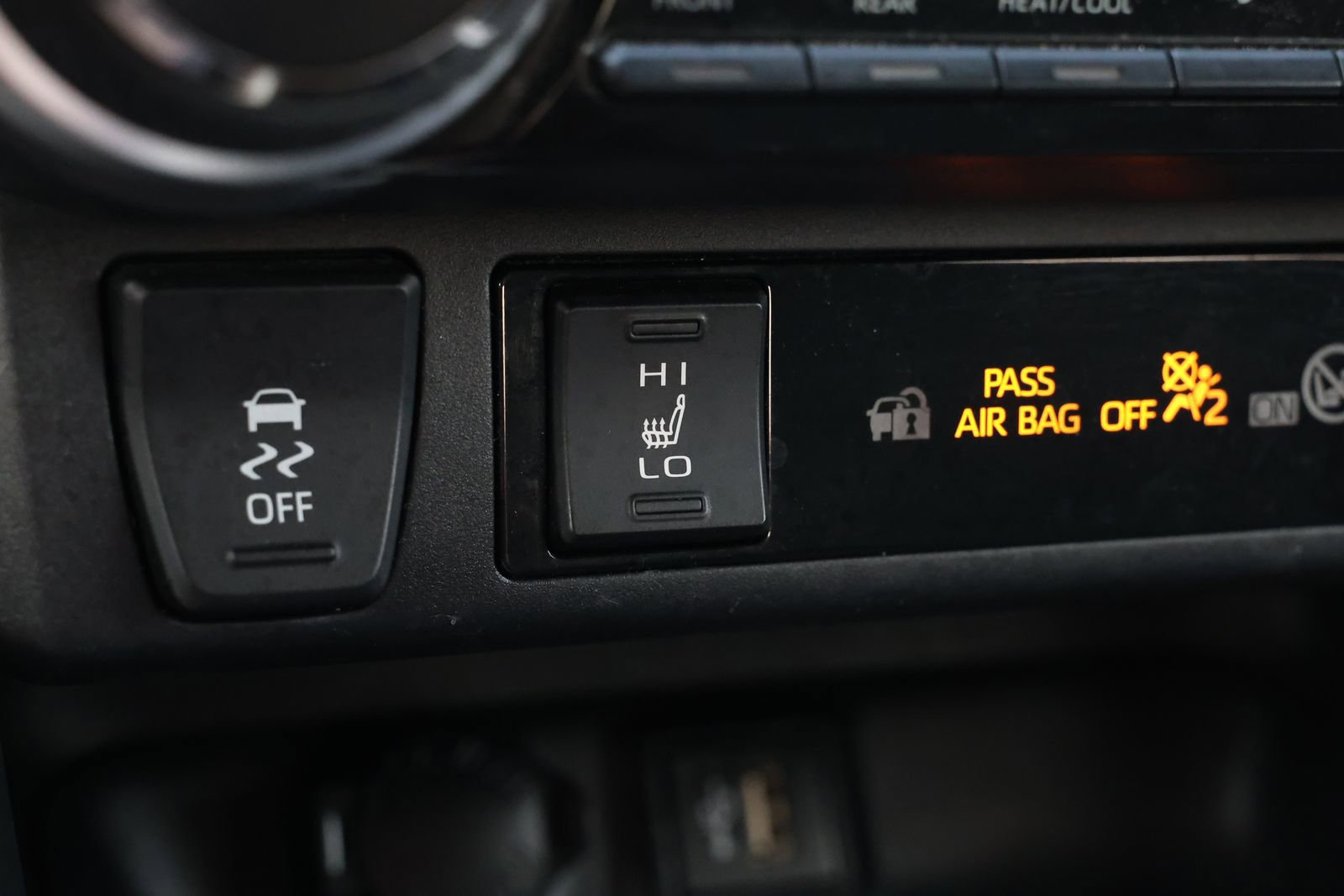 Used 2024 Toyota RAV4 XLE w/ Weather Package image 3