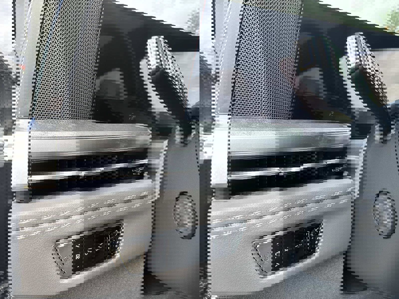 New 2025 Cadillac Escalade IQ Luxury 1 image 29