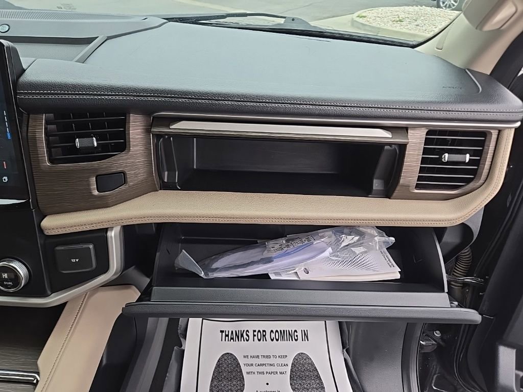 Used 2024 Ford Expedition Limited AWD/4WD image 51