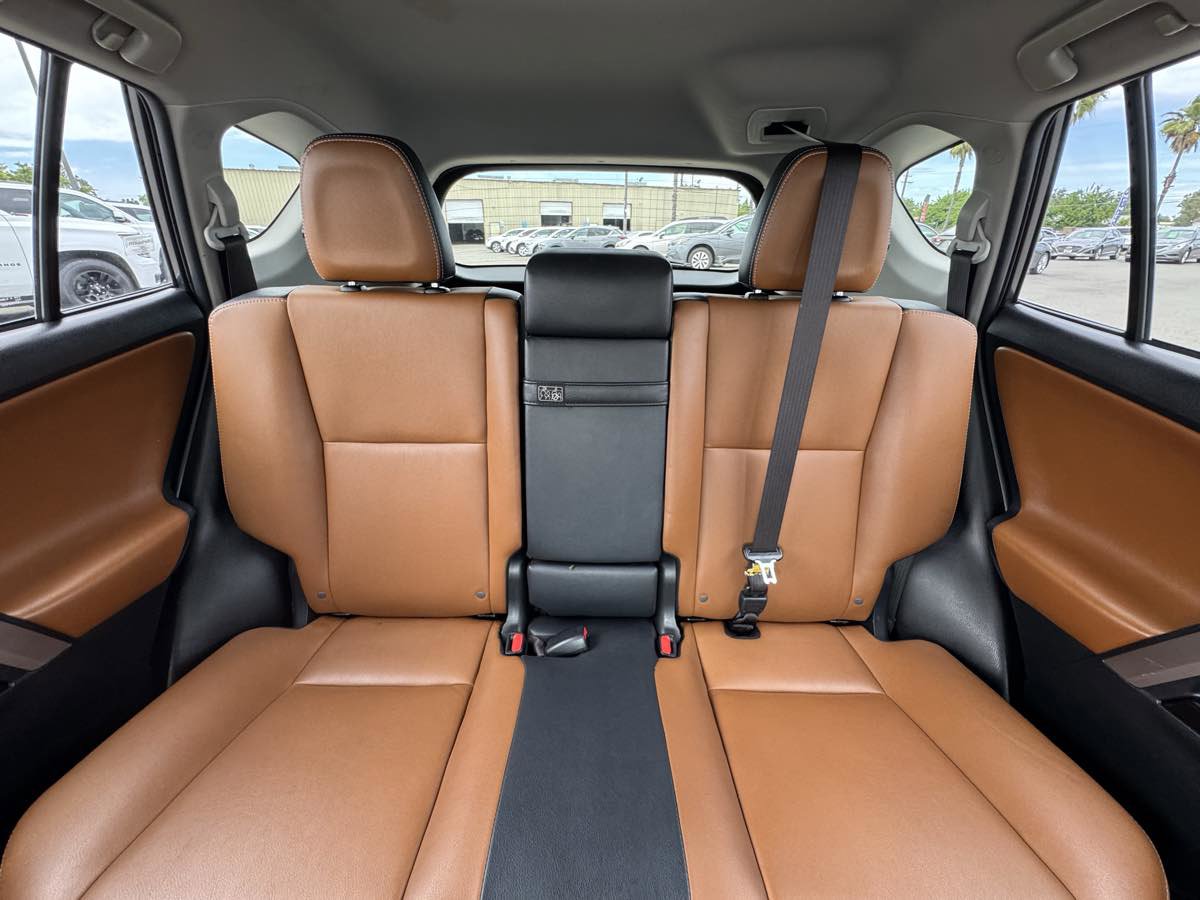 Used 2017 Toyota RAV4 Limited w/ Advanced Technology Package AWD/4WD image 36