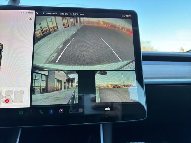 Used 2019 Tesla Model 3 Performance image 24