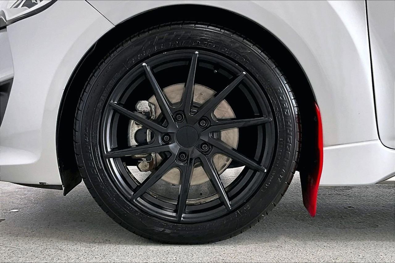 Used 2016 Hyundai Veloster Turbo w/ Option Group 04 image 7