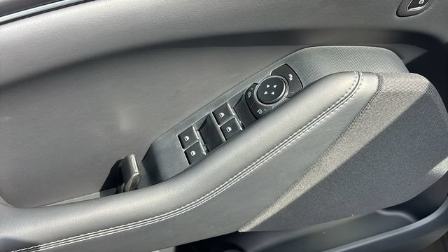Used 2025 Ford Mustang Mach-E Select AWD/4WD image 10