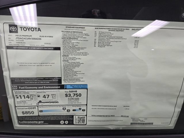 New 2027 Toyota Prius Plug-In Hybrid FWD image 7
