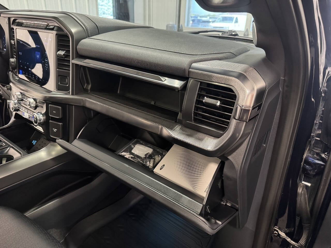 Used 2024 Ford F150 Lariat w/ Equipment Group 502A High AWD/4WD image 20