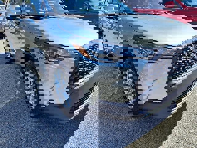 Used 2023 Toyota Corolla Cross LE image 22