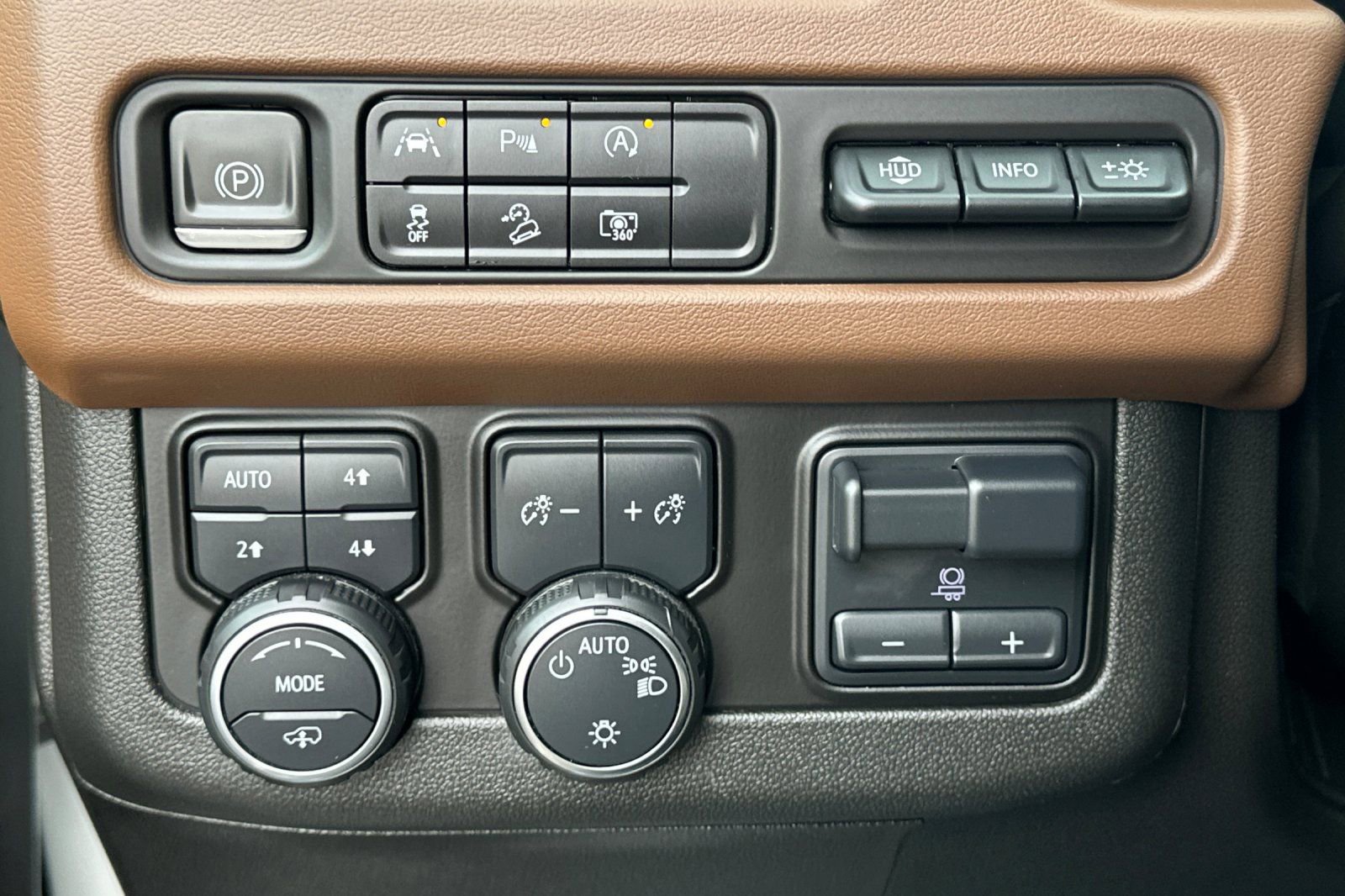 Used 2023 Chevrolet Tahoe High Country image 38