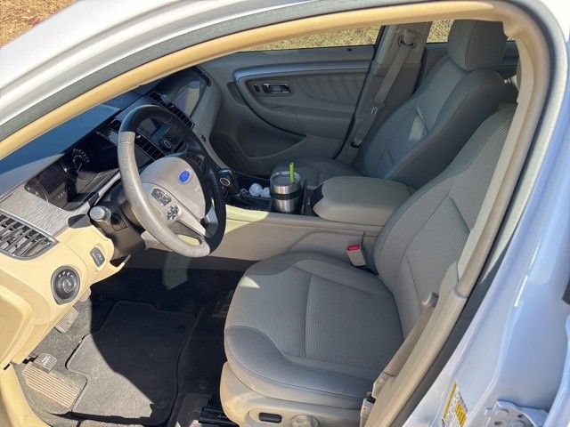 Used 2016 Ford Taurus SEL FWD image 9