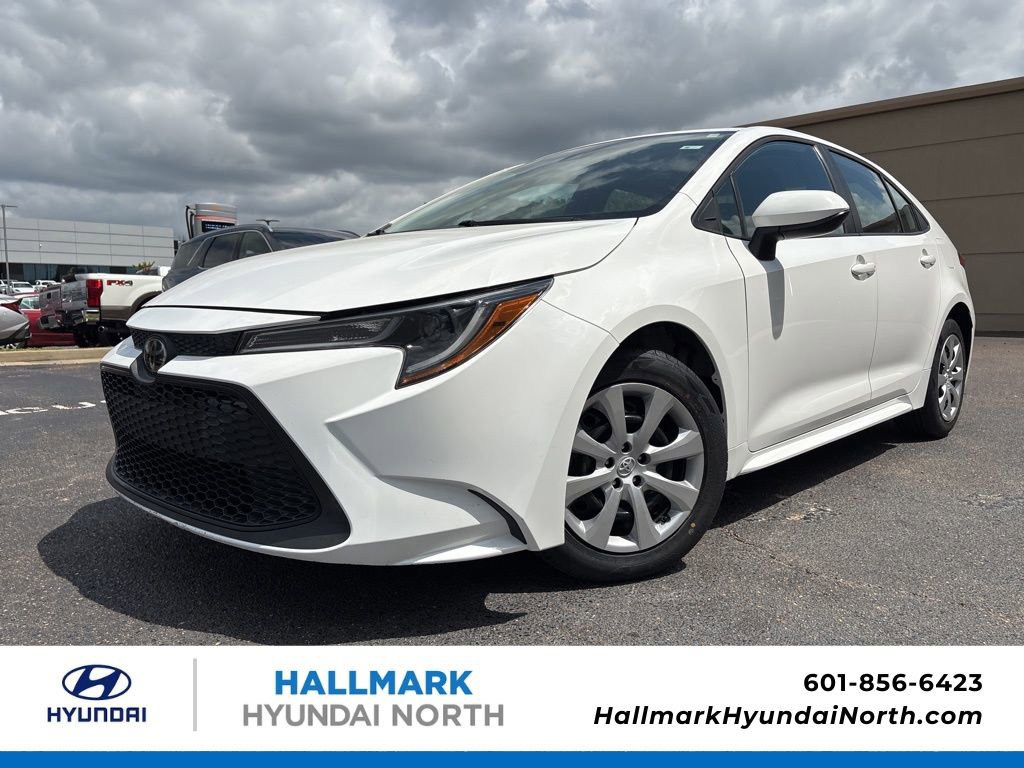 Used 2021 Toyota Corolla LE FWD image 1