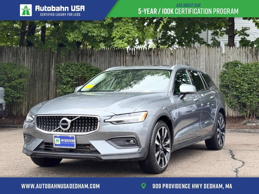 Used 2021 Volvo V60 T5 Cross Country w/ Climate Package AWD/4WD image 1