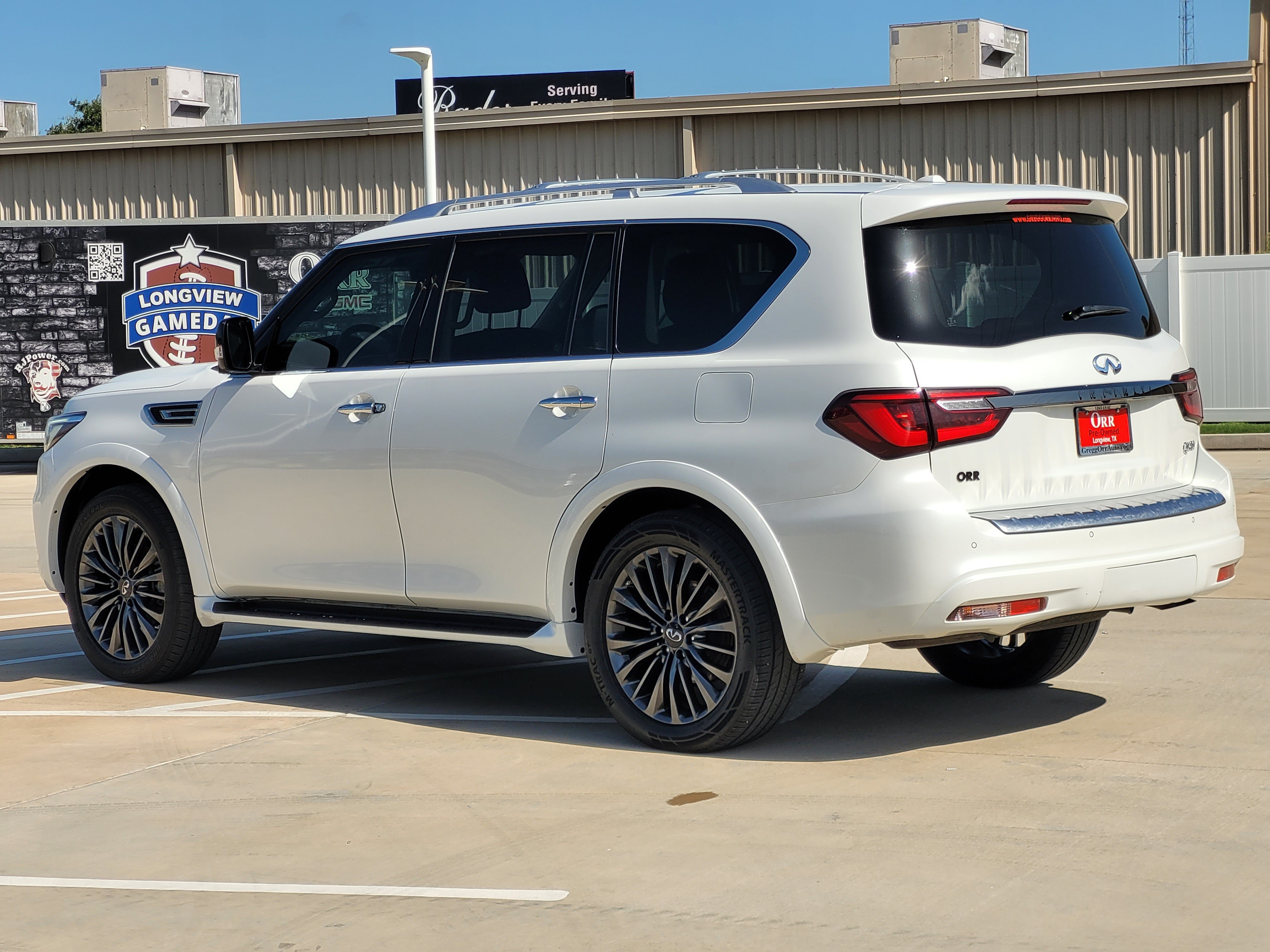 Used 2022 INFINITI QX80 Premium Select w/ Cargo Package RWD image 6