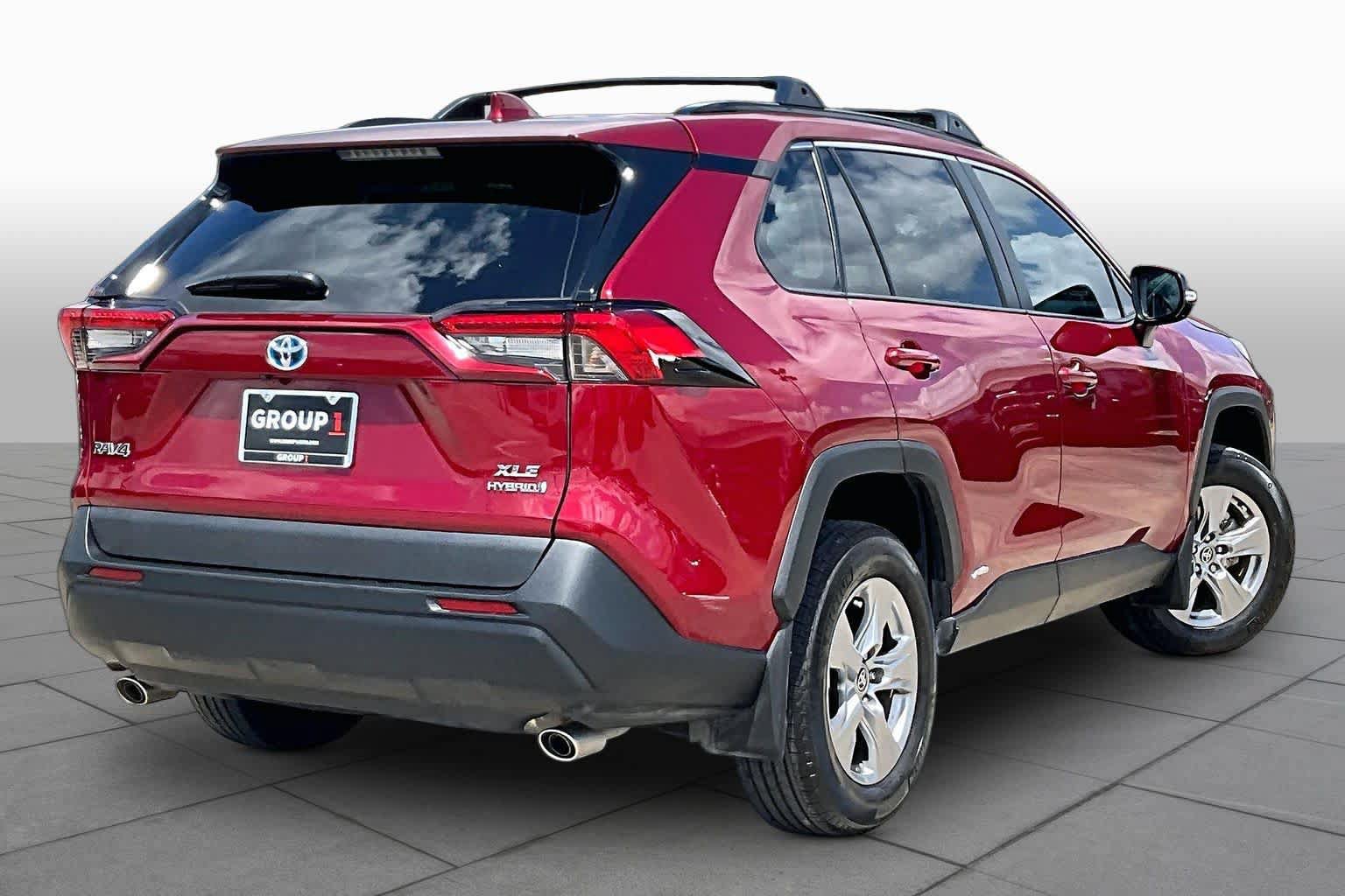 Used 2024 Toyota RAV4 XLE w/ Convenience Package AWD/4WD image 13