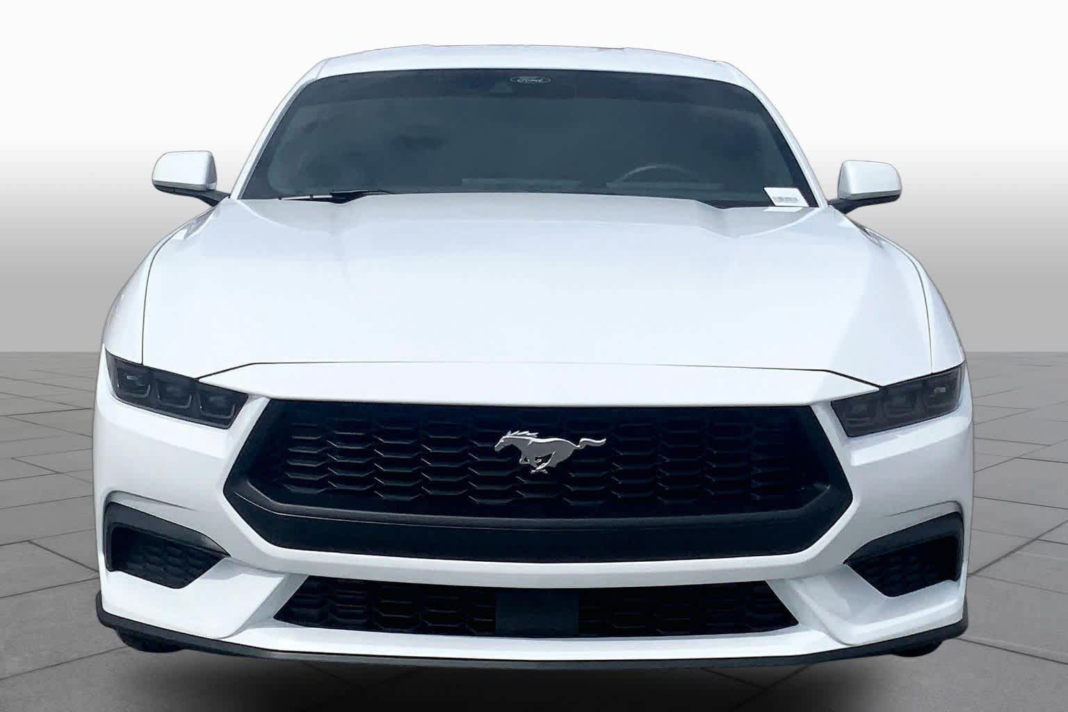 Certified 2025 Ford Mustang Coupe RWD image 4