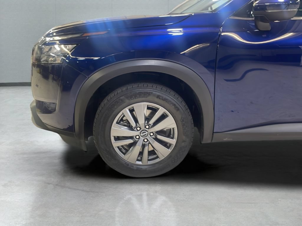 Used 2025 Nissan Pathfinder SV AWD/4WD image 26