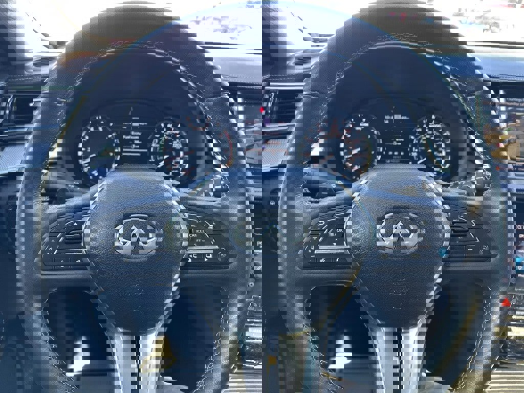 Used 2022 INFINITI QX50 Essential w/ Cargo Package image 23