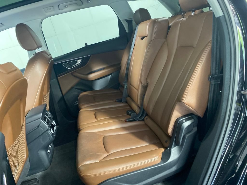 Used 2018 Audi Q7 3.0T Prestige AWD/4WD image 14