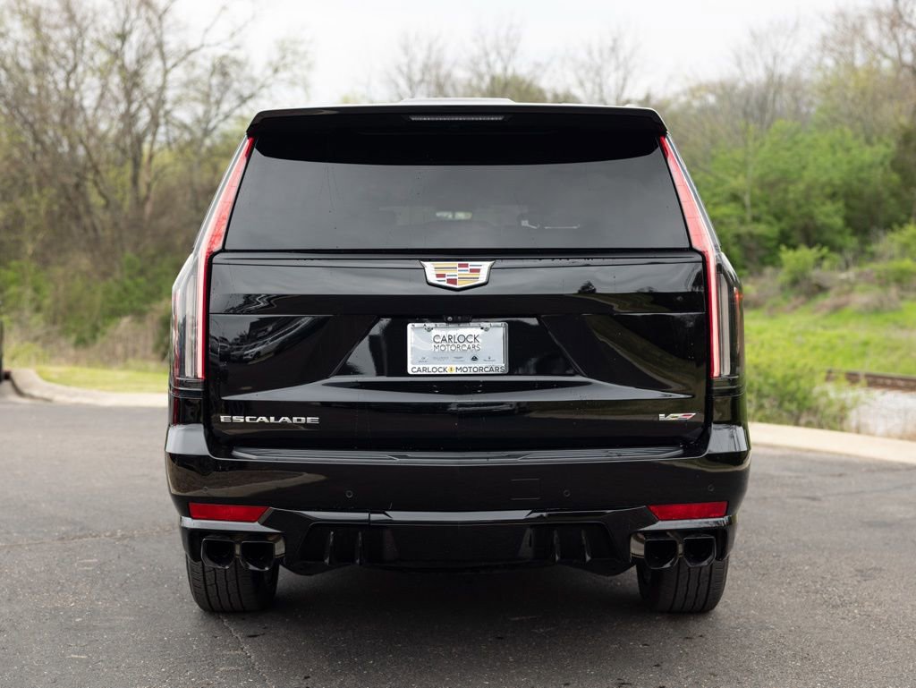 Used 2023 Cadillac Escalade ESV V image 5
