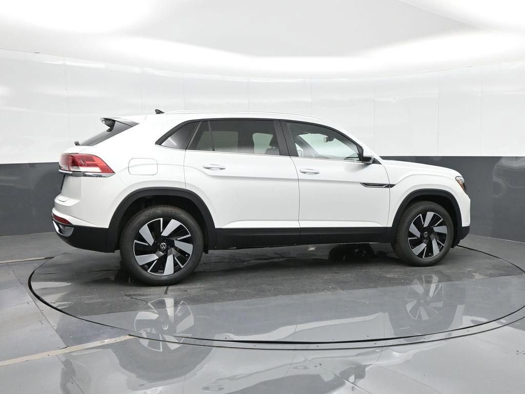 New 2026 Volkswagen Atlas Cross Sport SE image 3