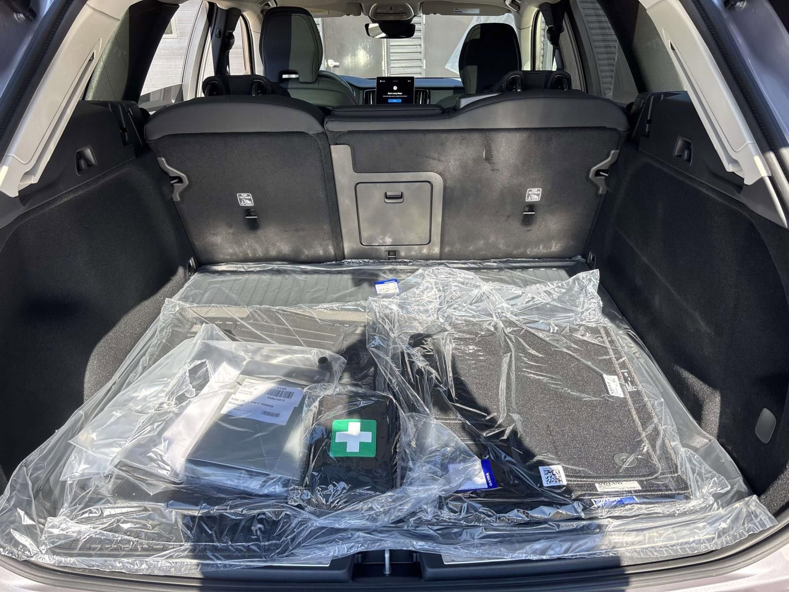 New 2026 Volvo XC60 B5 Plus w/ Protection Package Premier image 9