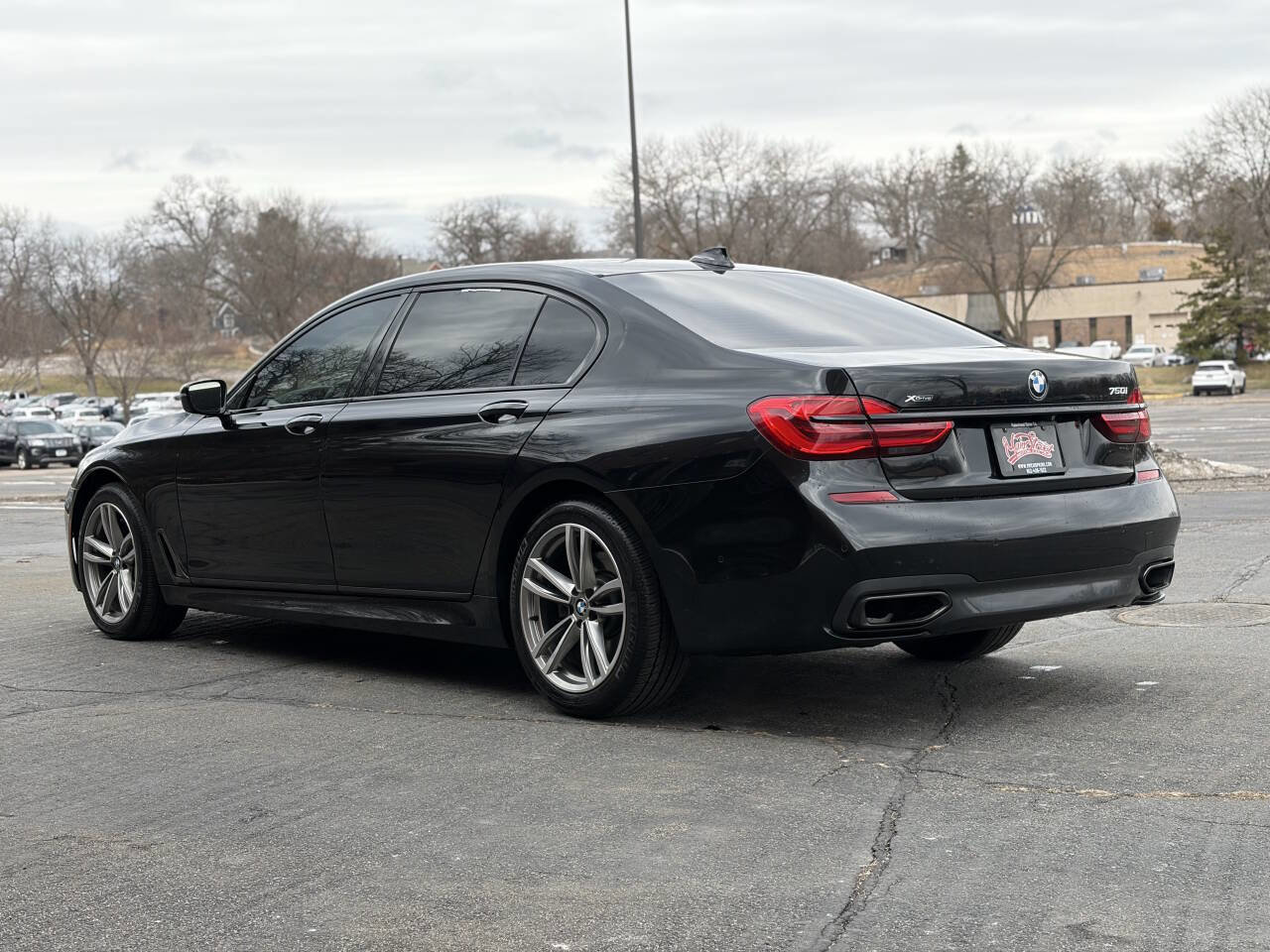 Used 2017 BMW 750i xDrive image 5