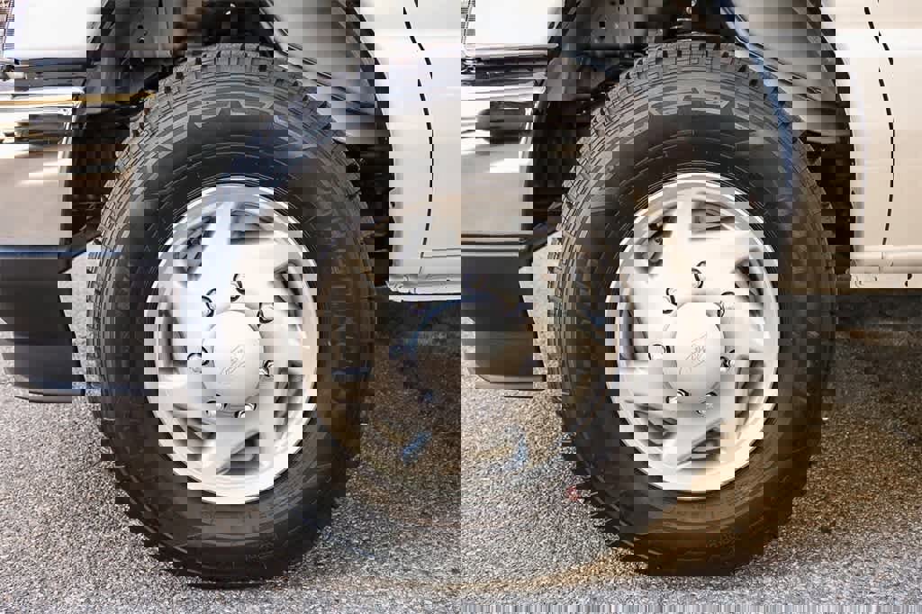 New 2026 Ford E-350 and Econoline 350 Super Duty w/ Power Equipment Group image 17