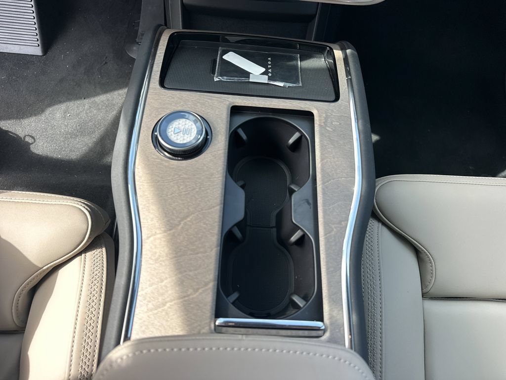 New 2026 Volvo EX90 Plus RWD image 21