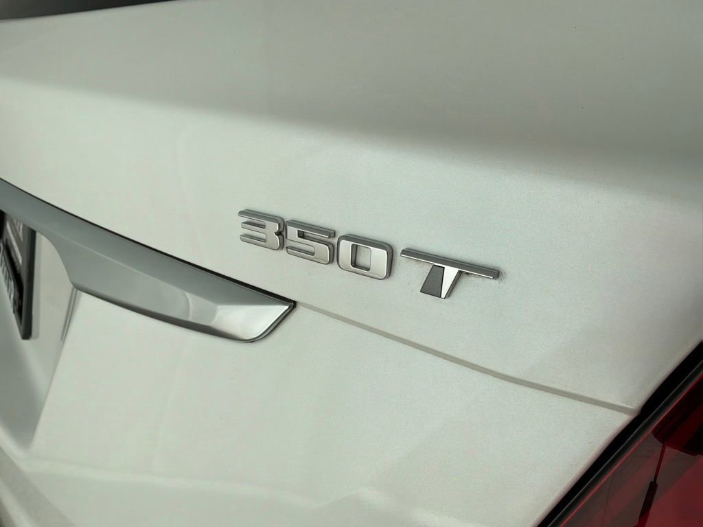 Used 2022 Cadillac XT5 Luxury w/ LPO, Floor Liner Package AWD/4WD image 25