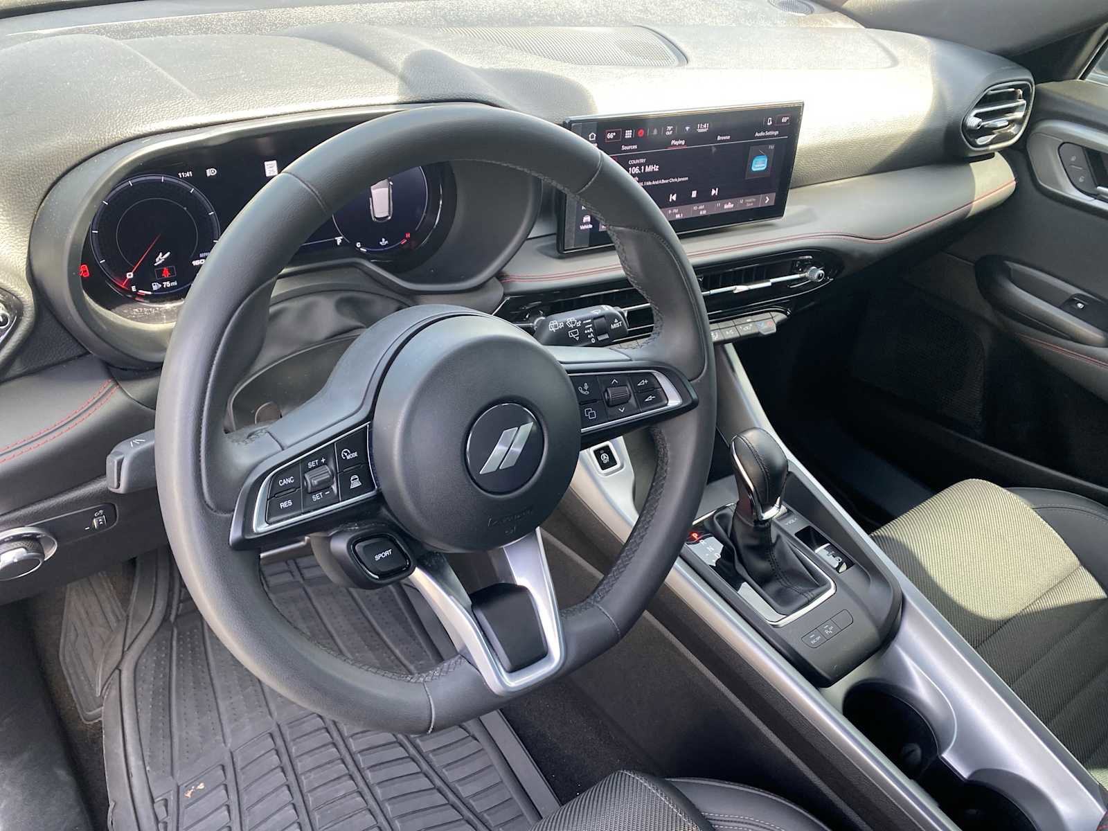 Used 2023 Dodge Hornet GT w/ GT Blacktop Package image 12