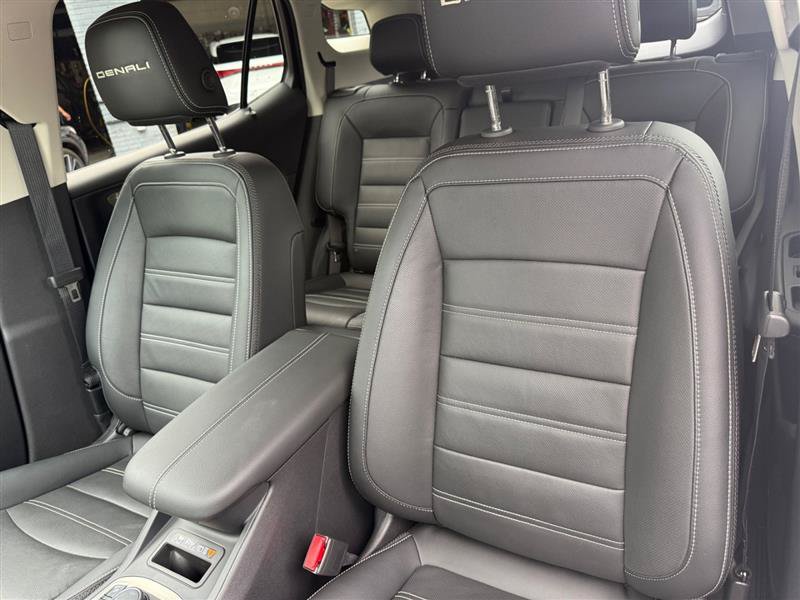 Used 2024 GMC Terrain Denali w/ LPO, Floor Liner Package AWD/4WD image 11