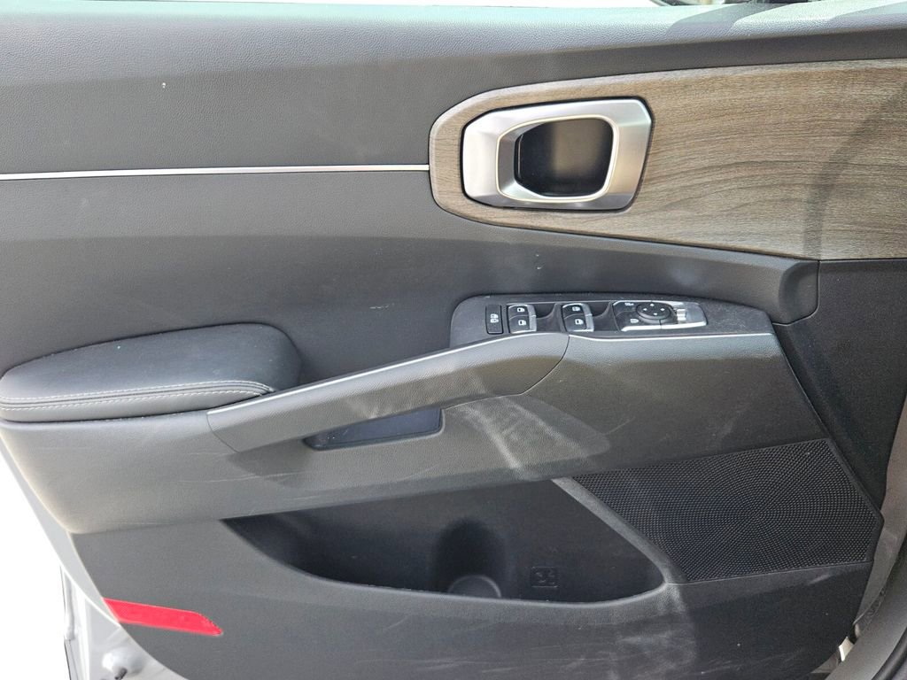 Used 2023 Kia Sorento X-Line EX image 27