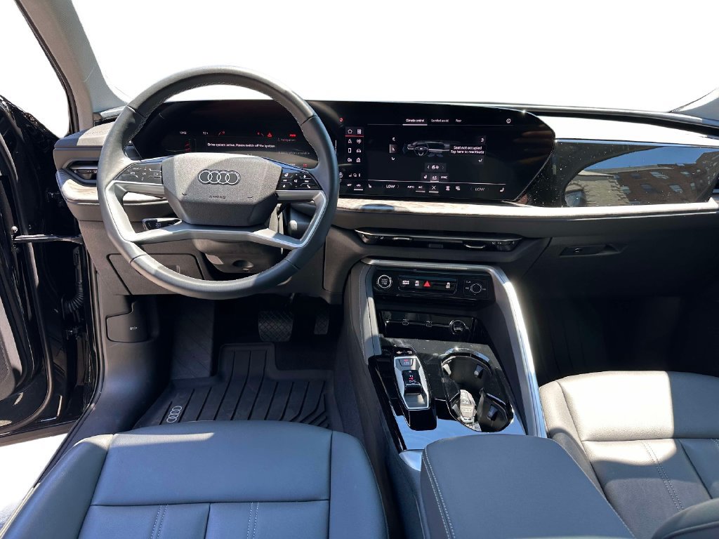 Used 2025 Audi Q5 Premium w/ Convenience Package AWD/4WD image 10