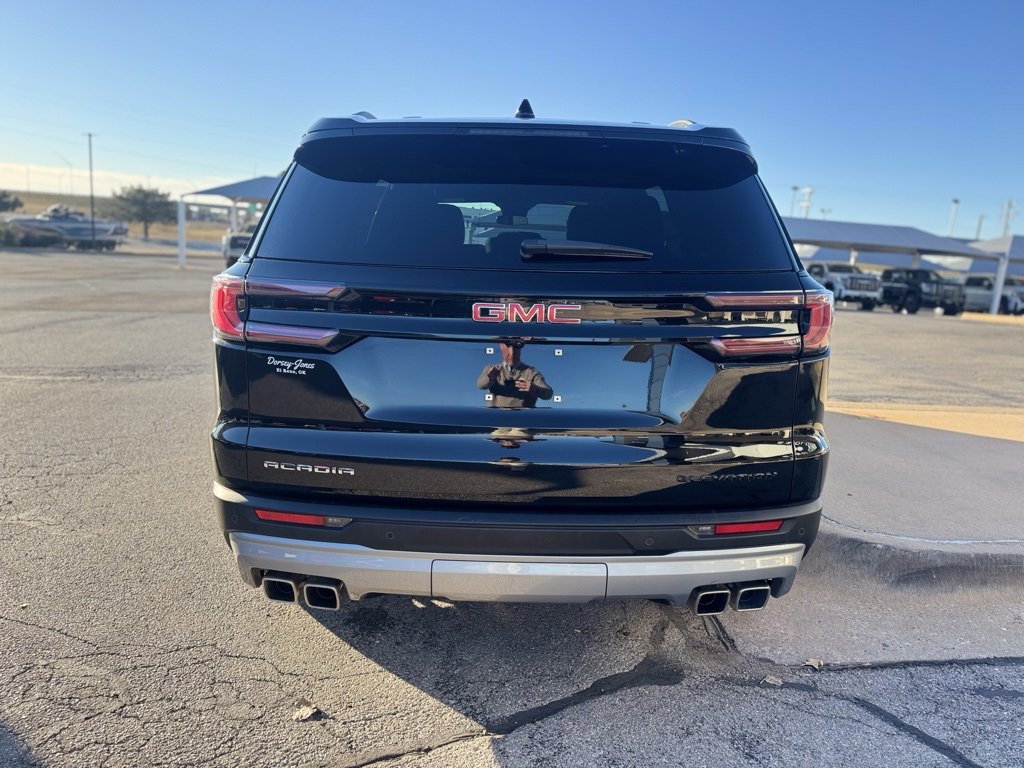 Used 2025 GMC Acadia Elevation image 5