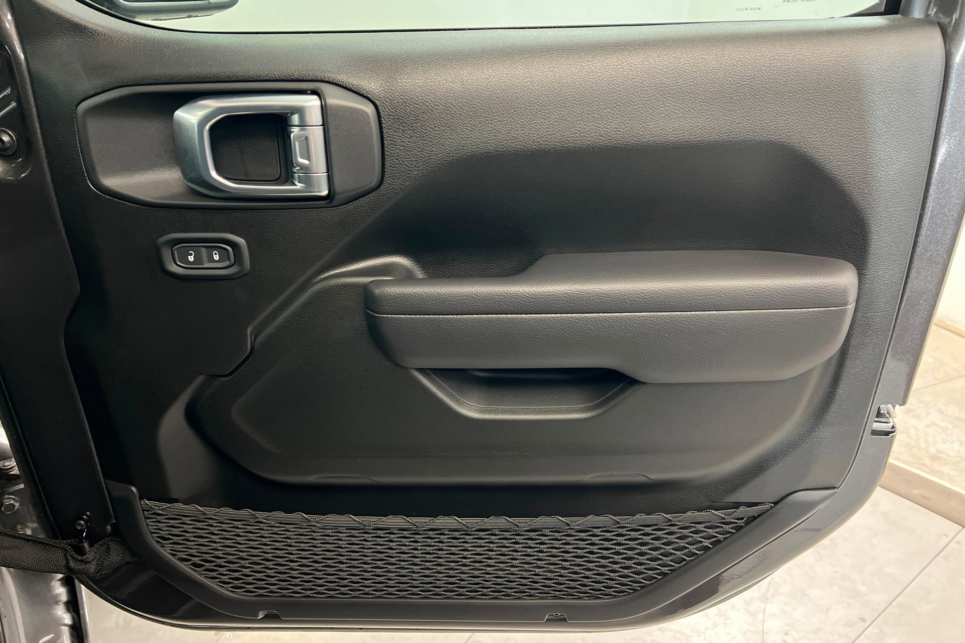 Certified 2024 Jeep Wrangler Sport S image 22