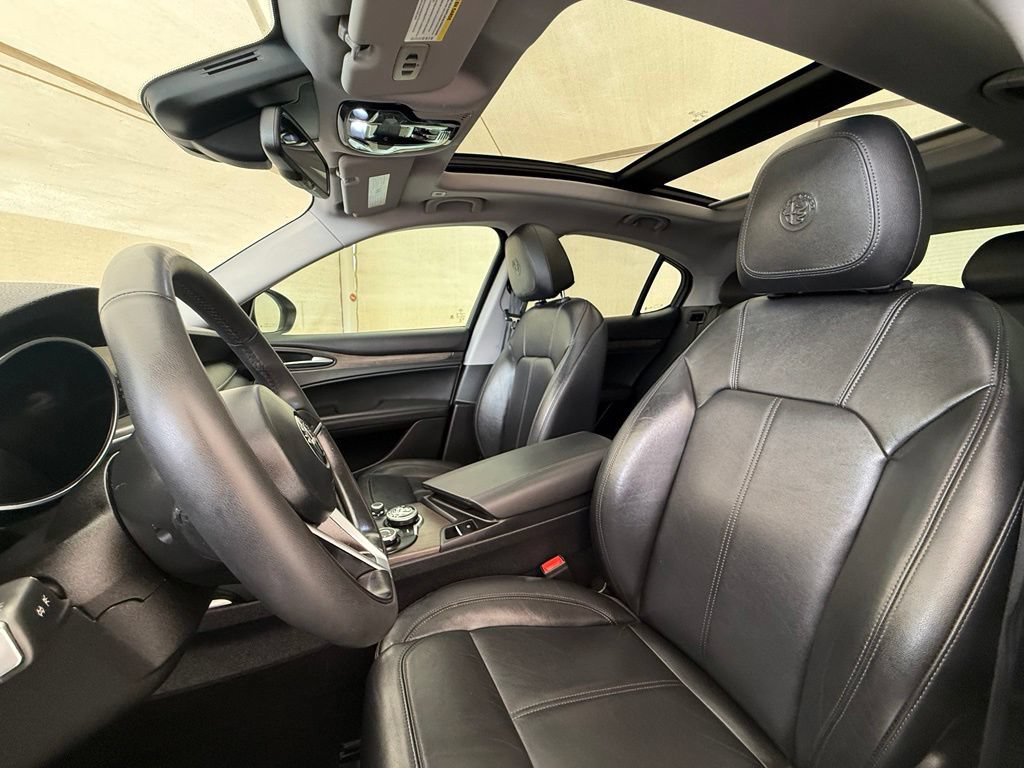 Used 2018 Alfa Romeo Stelvio Ti AWD/4WD image 28