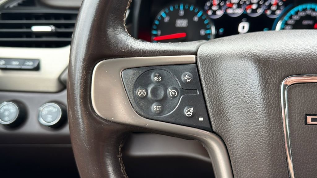 Used 2019 GMC Yukon Denali w/ Denali Ultimate Package AWD/4WD image 25