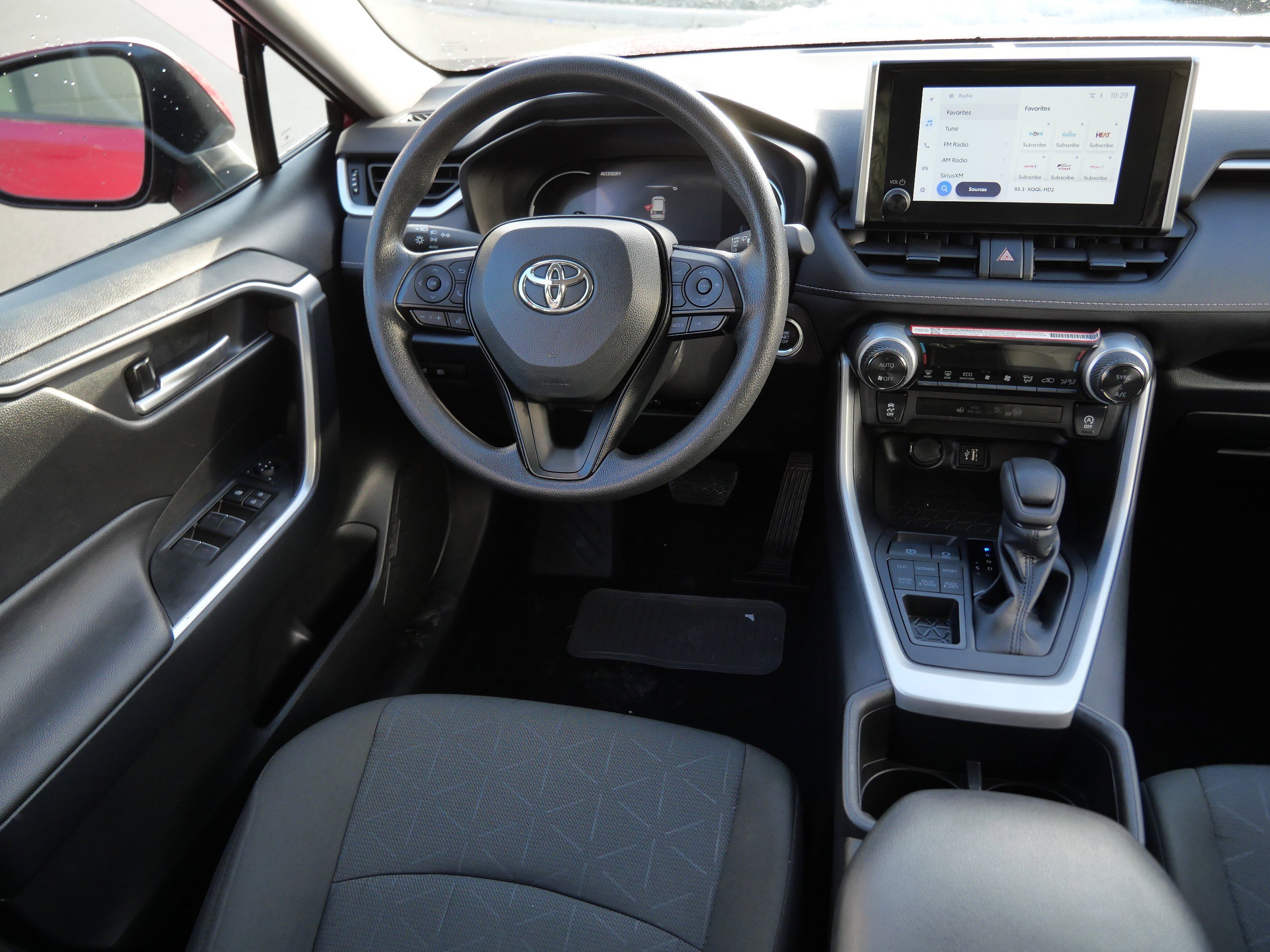 Certified 2025 Toyota RAV4 XLE image 10